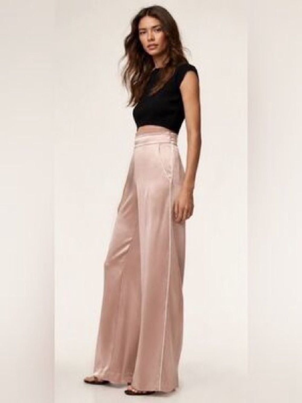 Aritzia Wilfred Pink Satin Wide Leg Trouser
Pants Silky Size 00